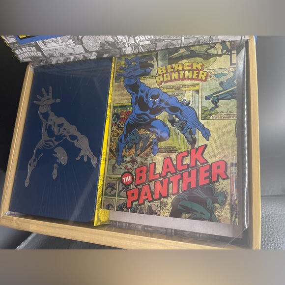 Marvel The Black Panther Deluxe Note Card Set - Picture 6 of 8